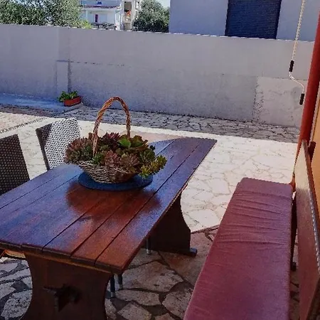 I Mali Apartment *