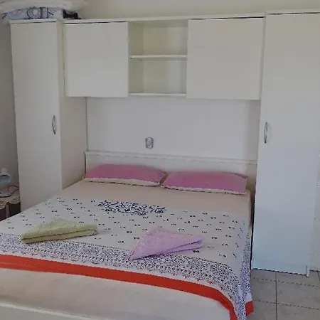 Apartmán I Mali *