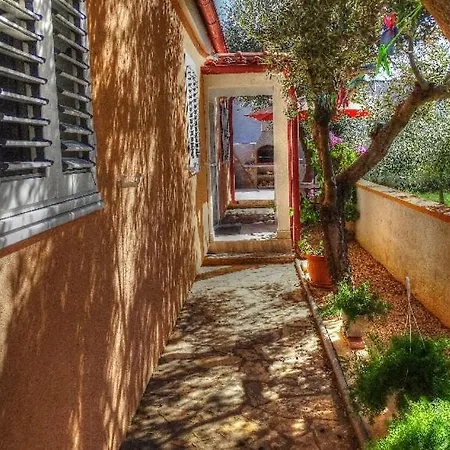 I Mali Apartmán Vir